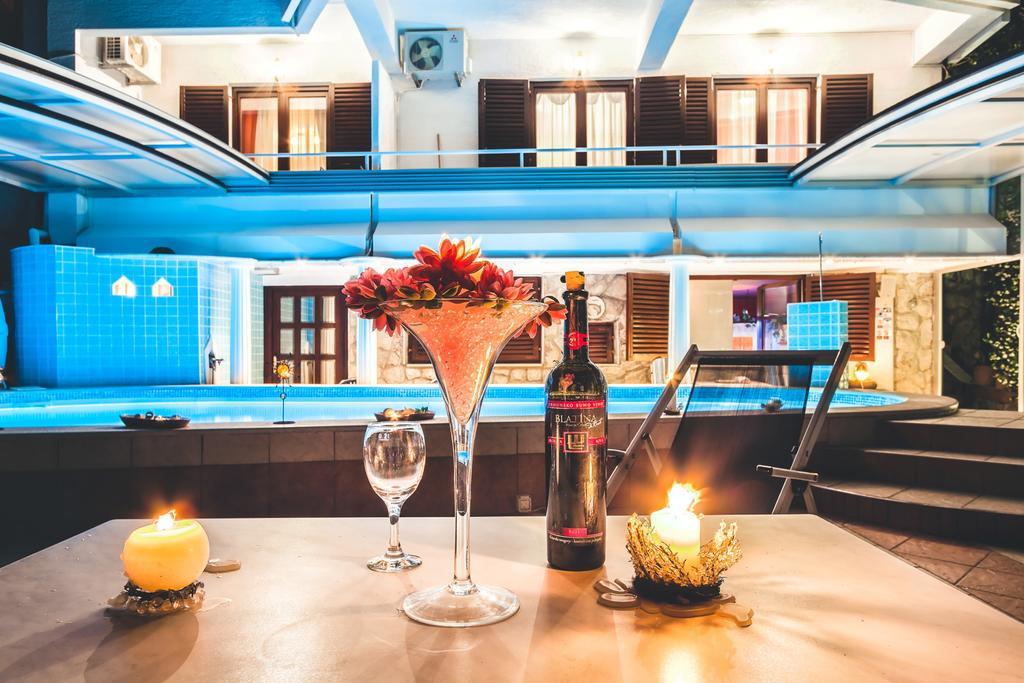 Villa Roses Apartments & Wellness Icici Bagian luar foto