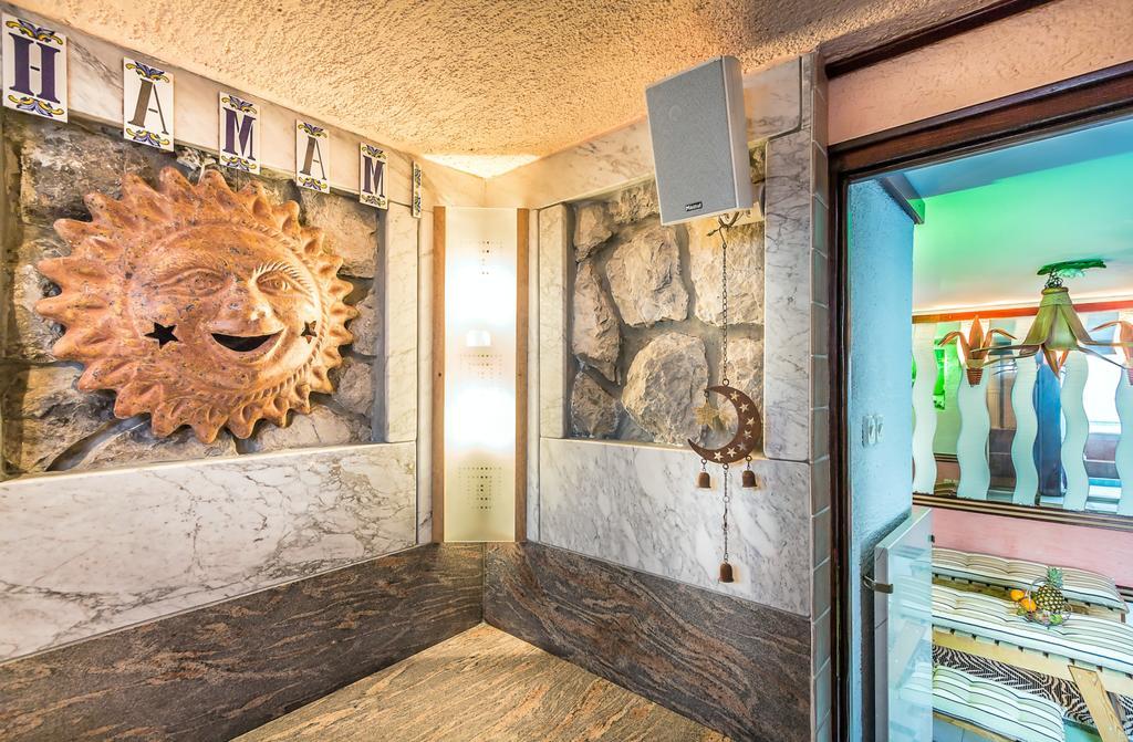 Villa Roses Apartments & Wellness Icici Bagian luar foto