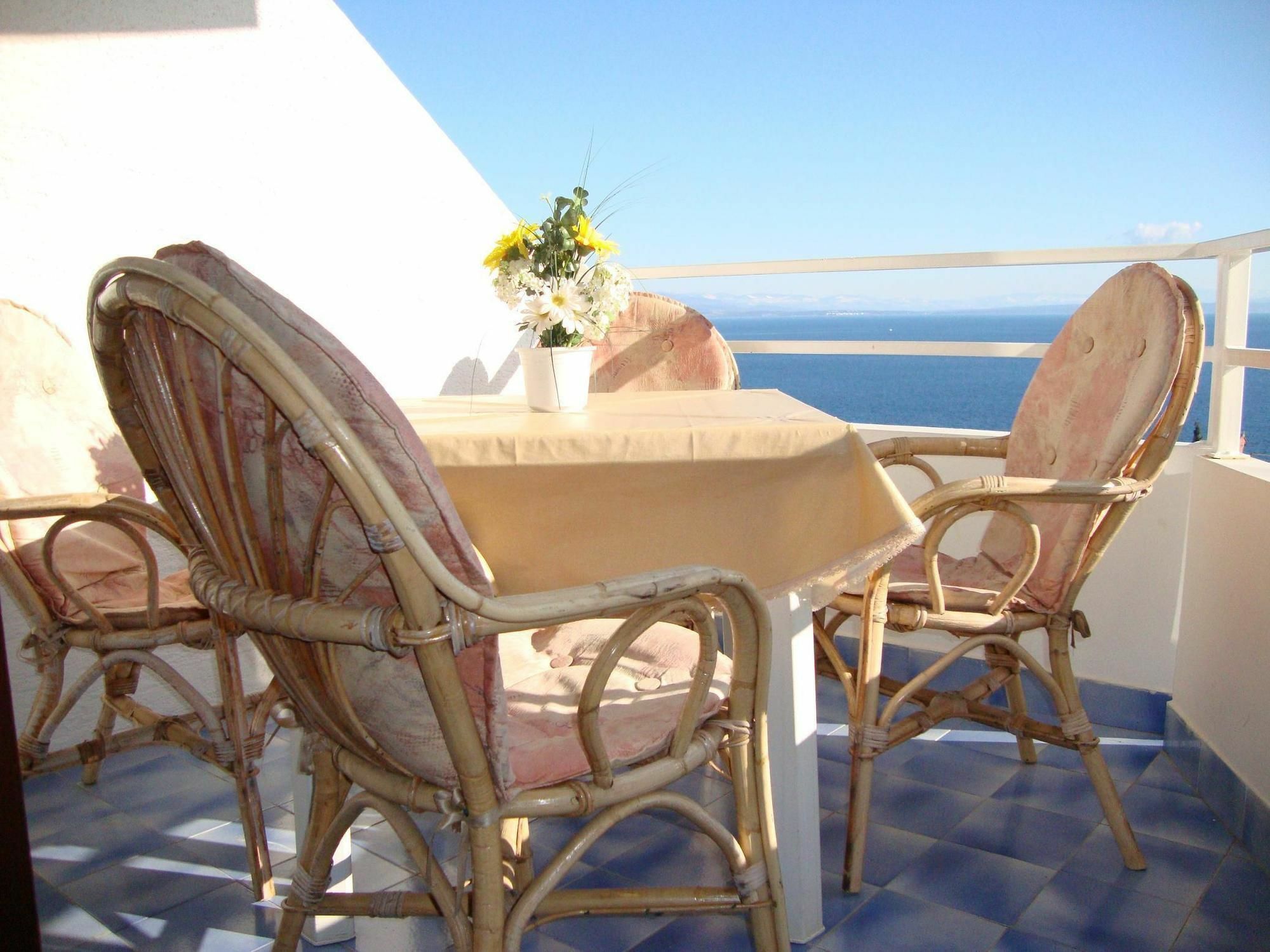 Villa Roses Apartments & Wellness Icici Bagian luar foto