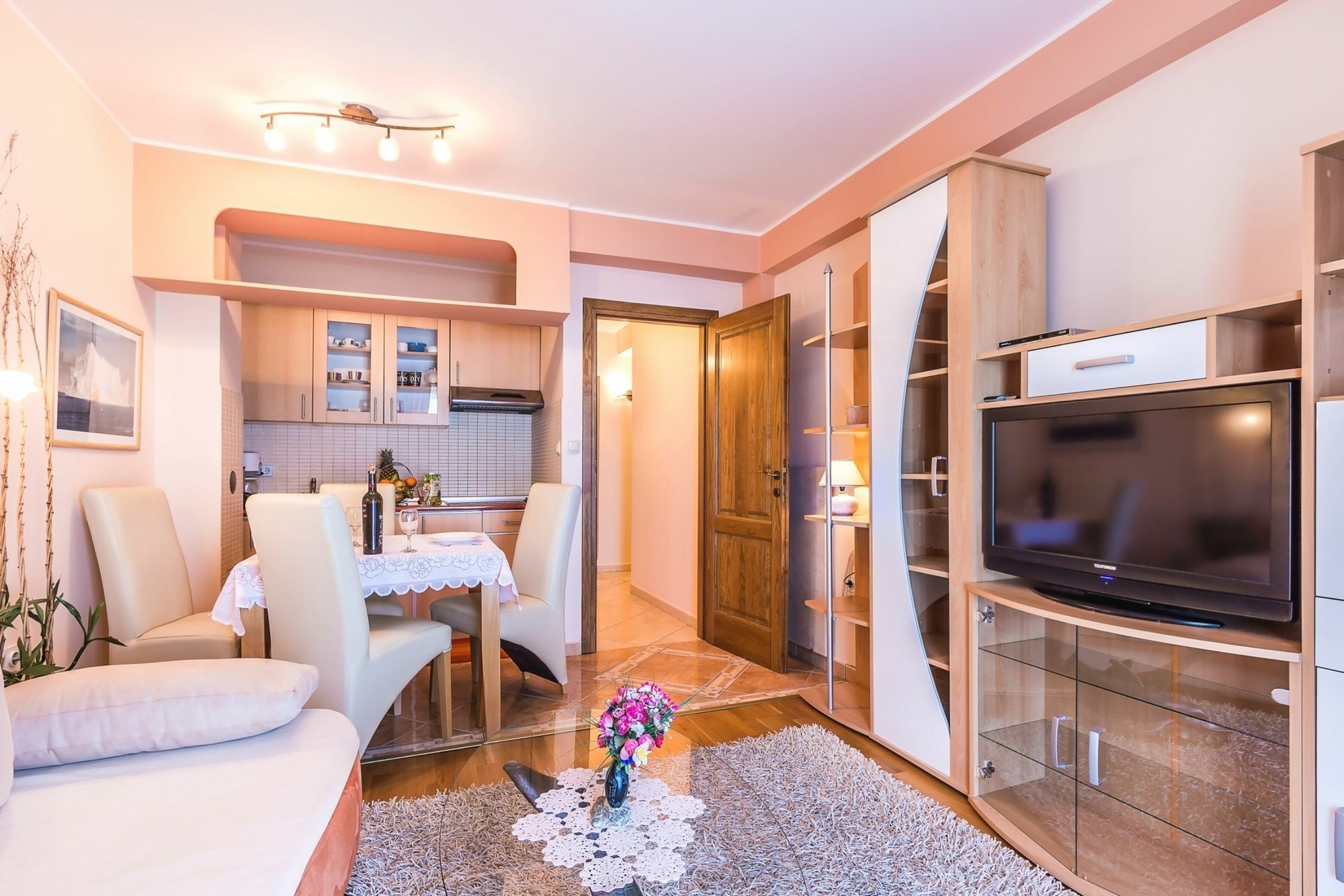 Villa Roses Apartments & Wellness Icici Bagian luar foto