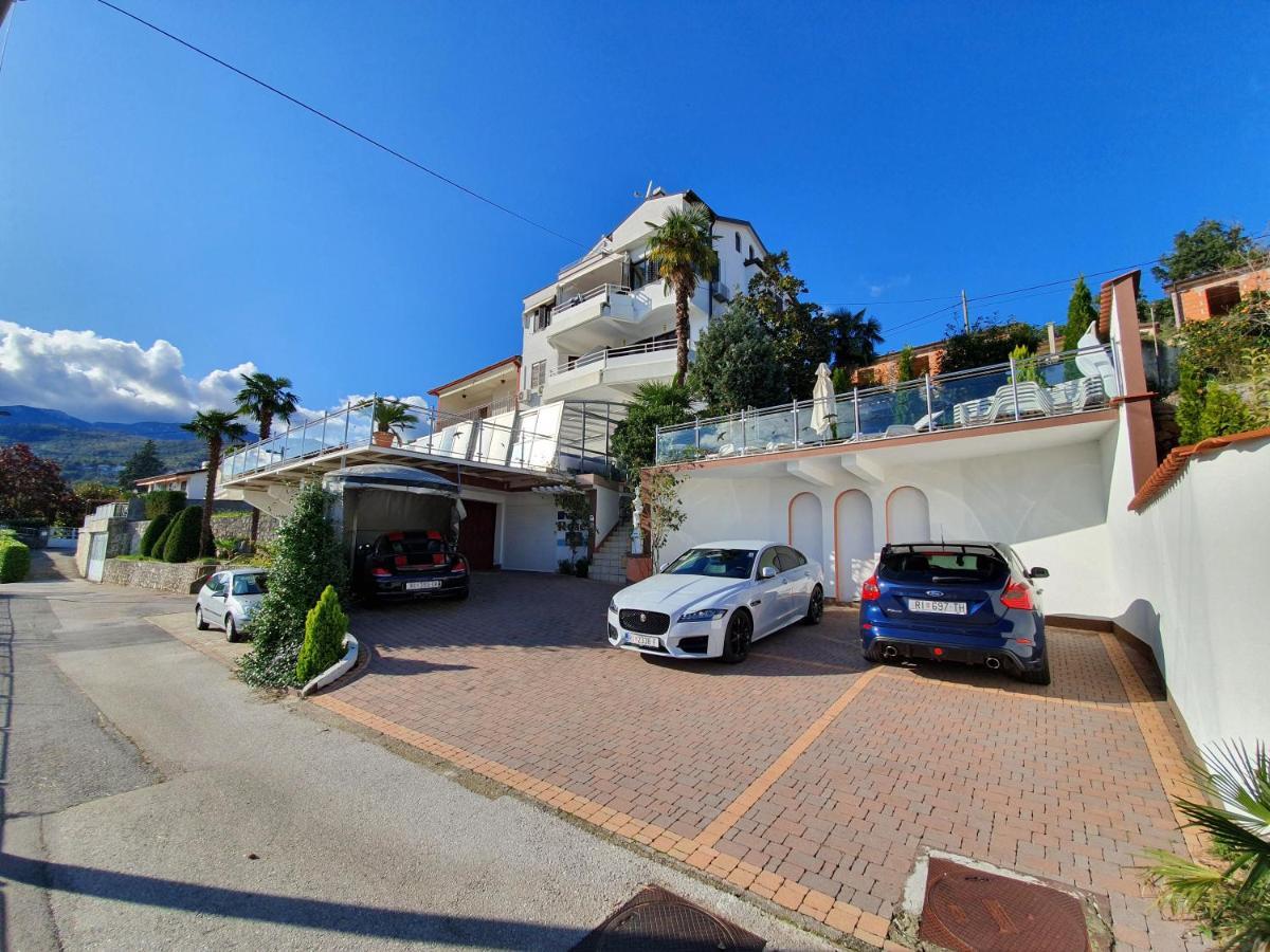 Villa Roses Apartments & Wellness Icici Bagian luar foto